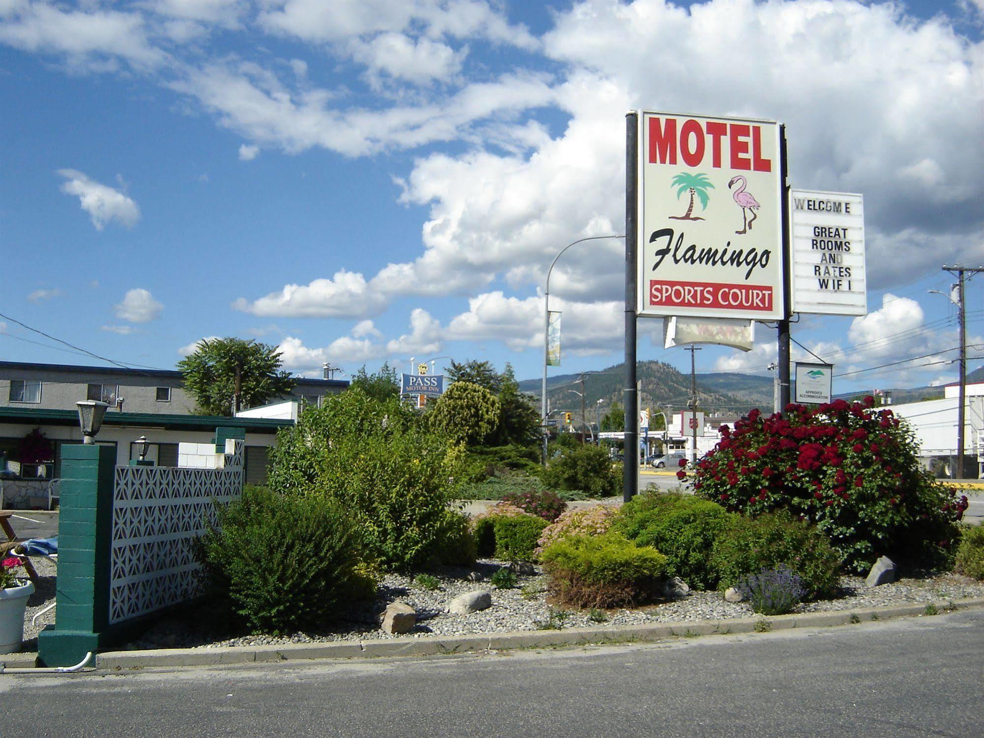 Flamingo Motel Penticton Bagian luar foto
